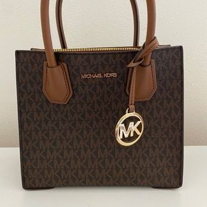 Micheal Kors  logo handbag